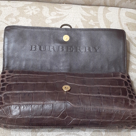 BURBERRY AUTHENTIC RARE CLUTCH - Picture 7 of 12